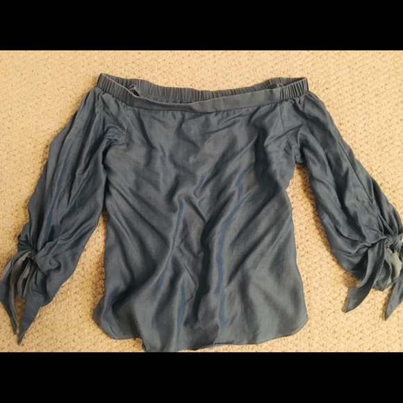 Off the shoulder chambray top - Picture 4 of 6